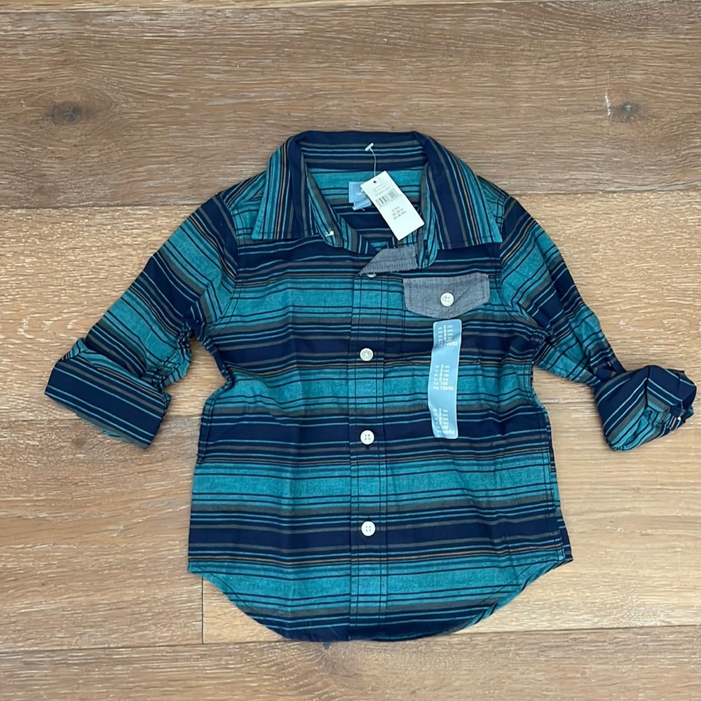 Kids Long sleeve button down shirt (3T)